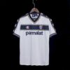 Retro 02 03 Parma Heim Fußballtrikots