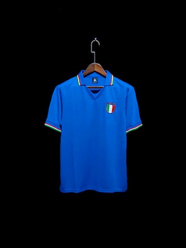 Retro 1982 Italien Heim Fußballtrikots