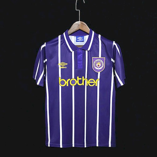 Retro 1993 Manchester City Auswärts Fußballtrikots