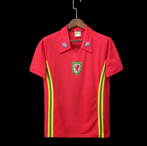 Retro 76-79 Wales Heim Fußballtrikots
